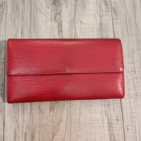 Louis Vuitton Red Epi Leather Sarah Long Wallet - Picture 1 of 12